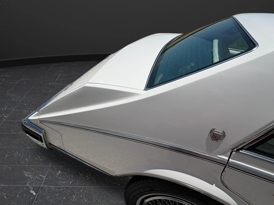1984 Cadillac Seville - Image 14 of 31