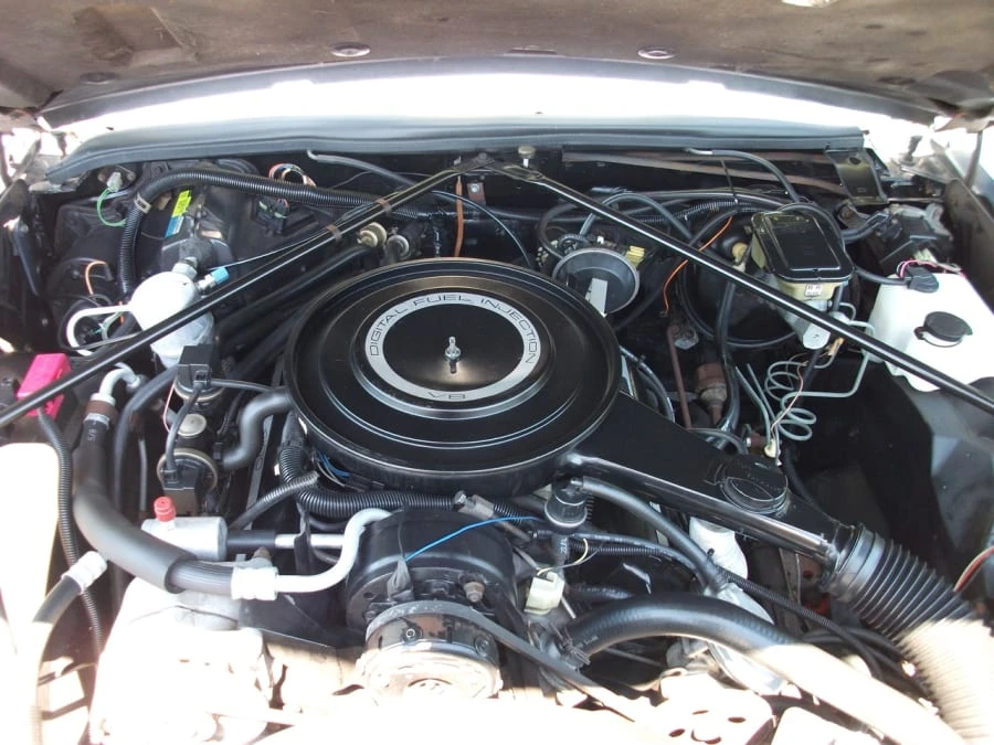 1984 Cadillac Seville - Image 29 of 31