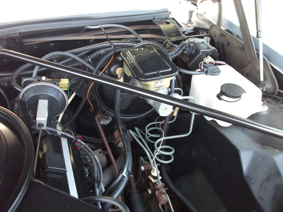 1984 Cadillac Seville - Image 30 of 31