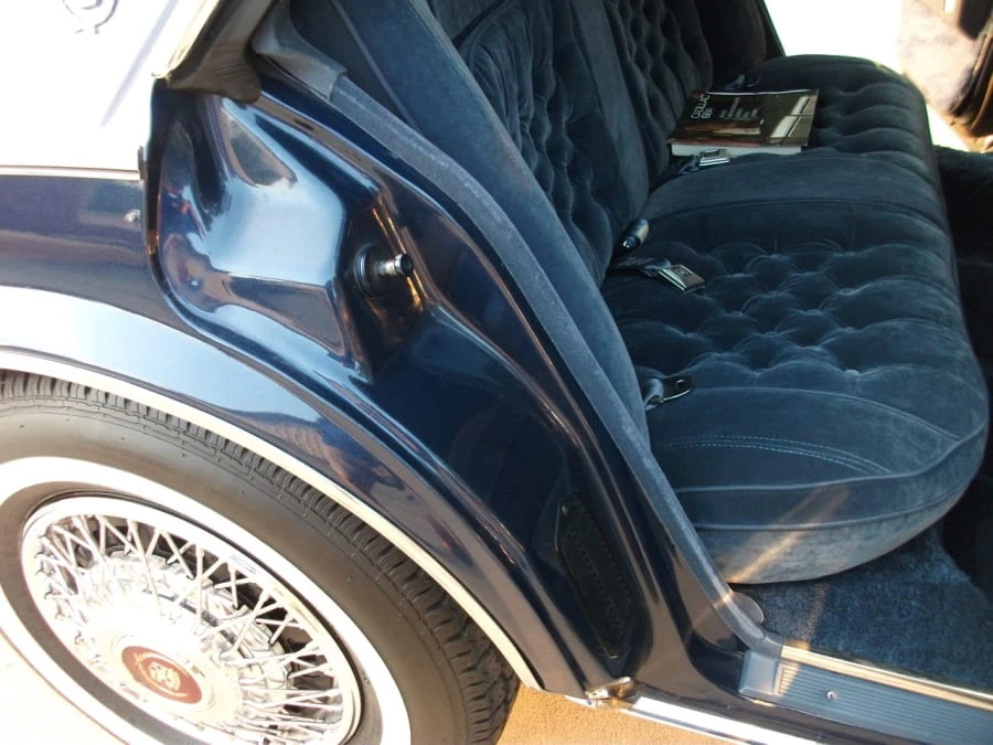 1984 Cadillac Seville - Image 24 of 31