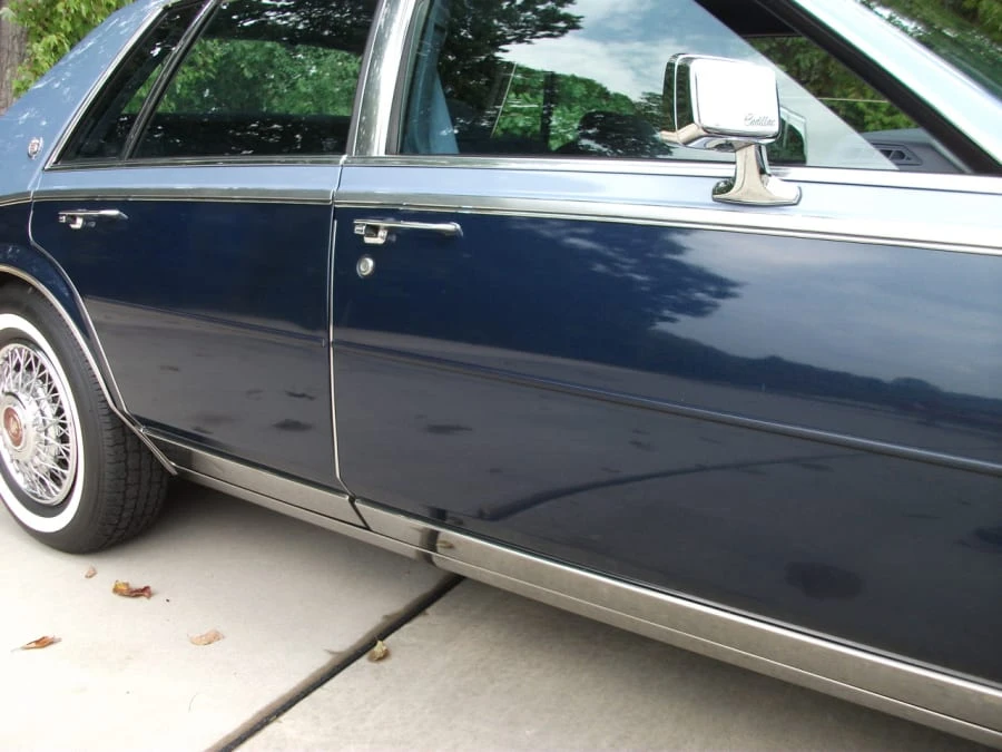 1984 Cadillac Seville - Image 14 of 31
