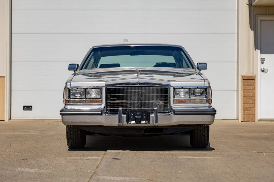 1984 Cadillac Seville - Image 4 of 31