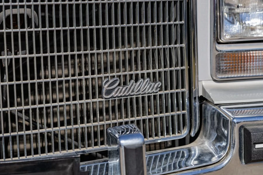 1984 Cadillac Seville - Image 15 of 31