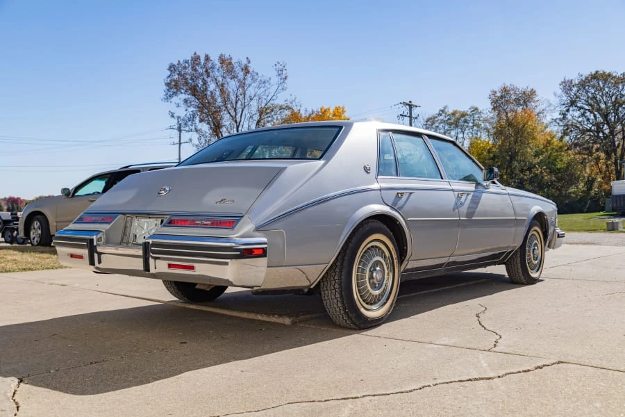 1984 Cadillac Seville - Image 3 of 31