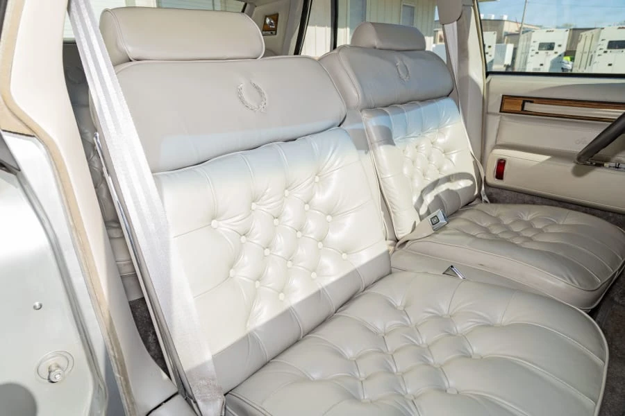 1984 Cadillac Seville - Image 20 of 31