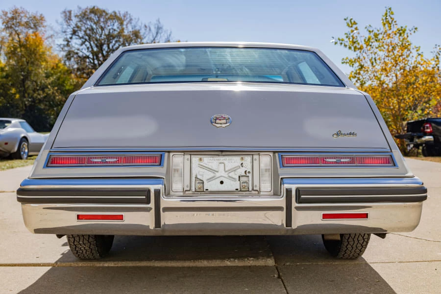 1984 Cadillac Seville - Image 5 of 31