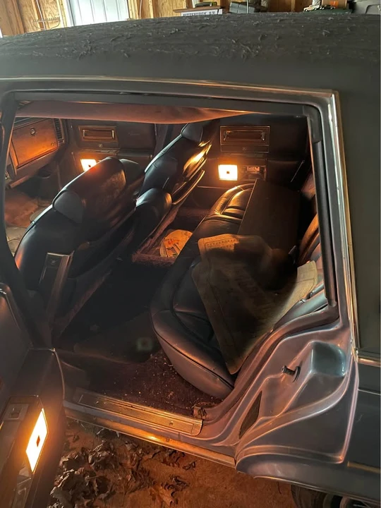 1984 Cadillac Fleetwood - Image 4 of 8