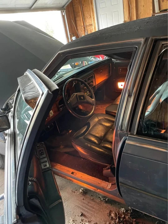 1984 Cadillac Fleetwood - Image 3 of 8