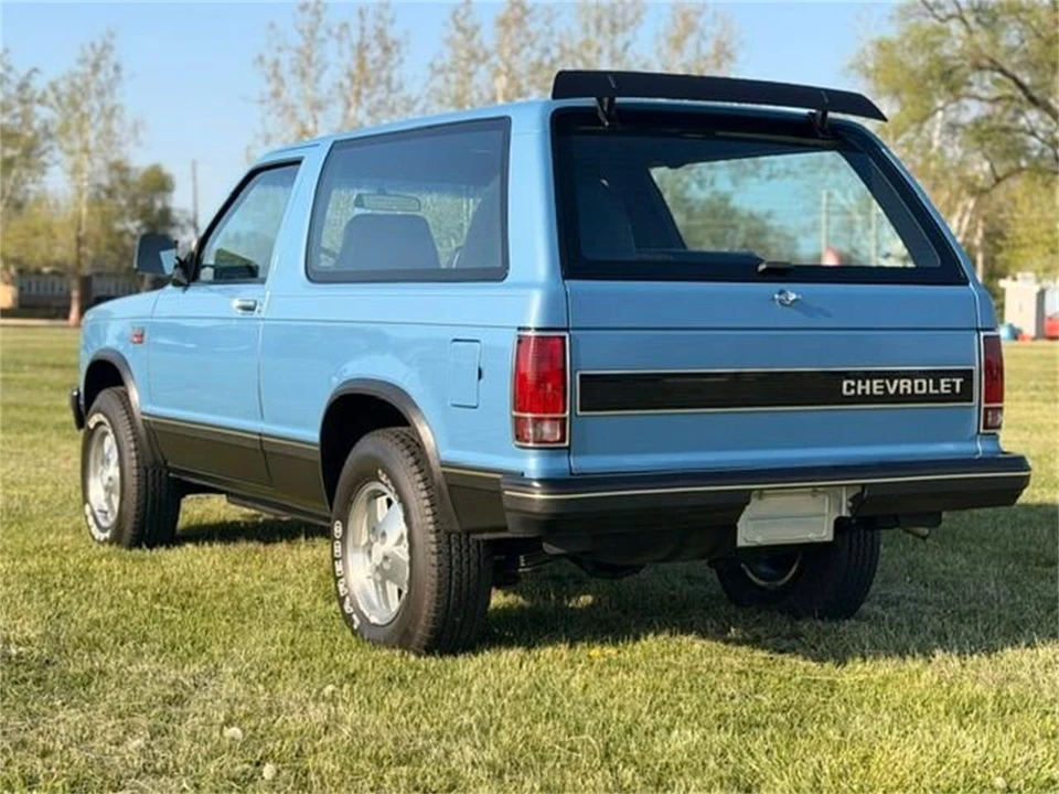 1984 Chevrolet K5 Blazer 2nd Gen - Image 4 of 31