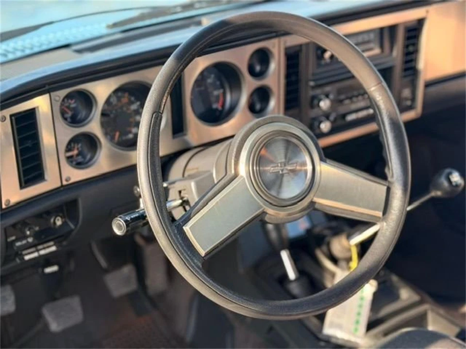 1984 Chevrolet K5 Blazer 2nd Gen - Image 17 of 31