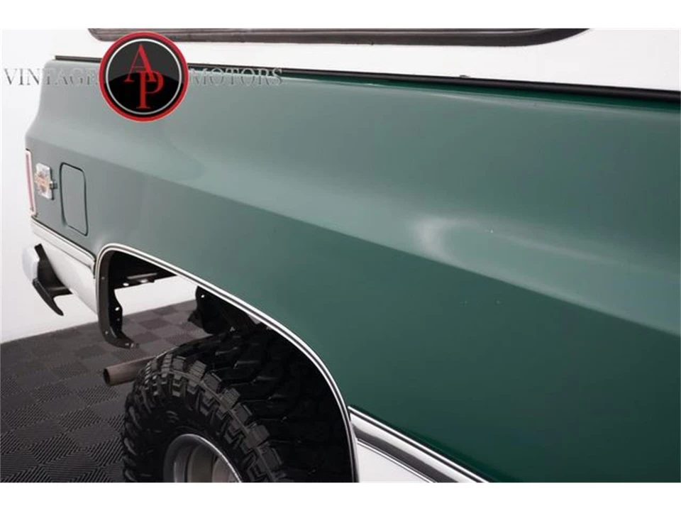 1984 Chevrolet K5 Blazer 2nd Gen - Image 16 of 31