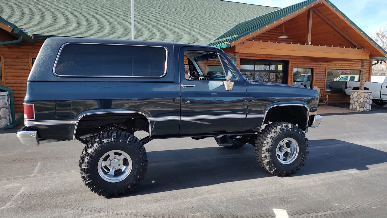1984 Chevrolet Blazer - Image 13 of 21