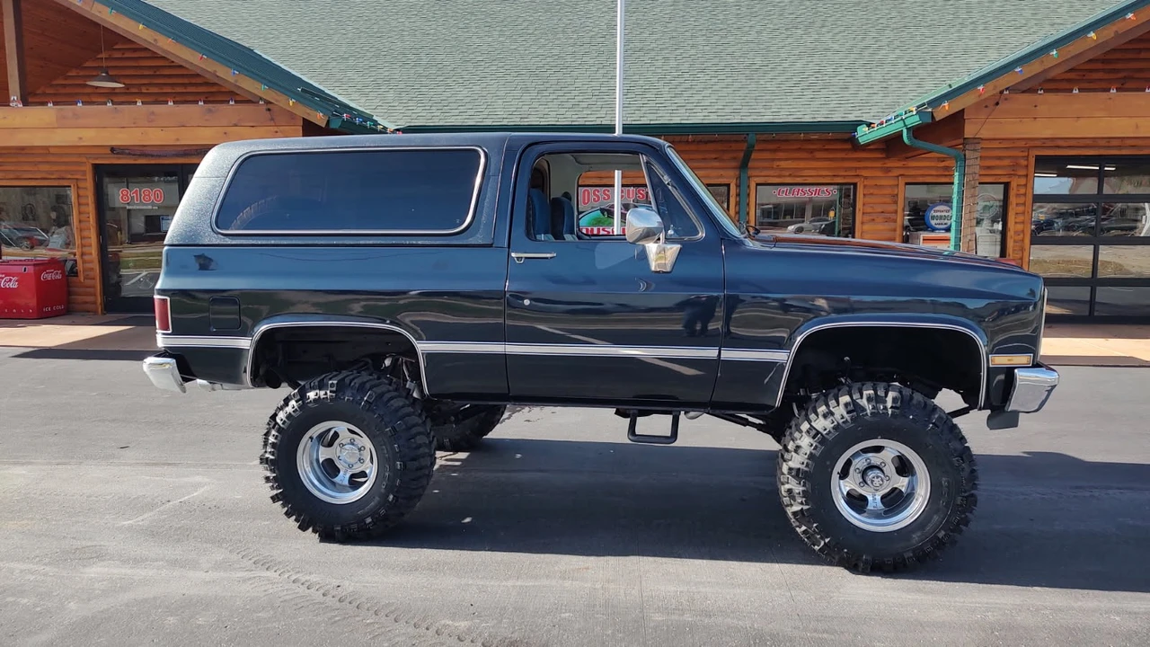 1984 Chevrolet Blazer - Image 17 of 21