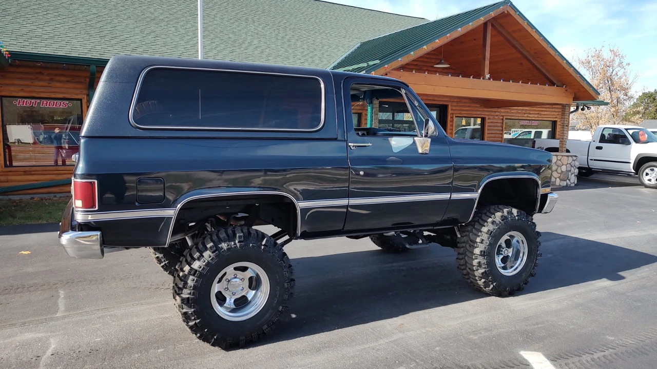 1984 Chevrolet Blazer - Image 12 of 21