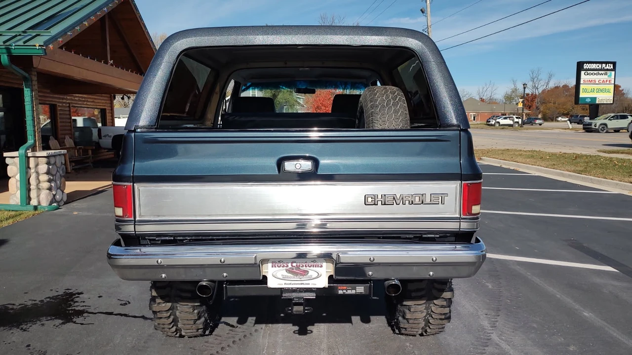 1984 Chevrolet Blazer - Image 10 of 21