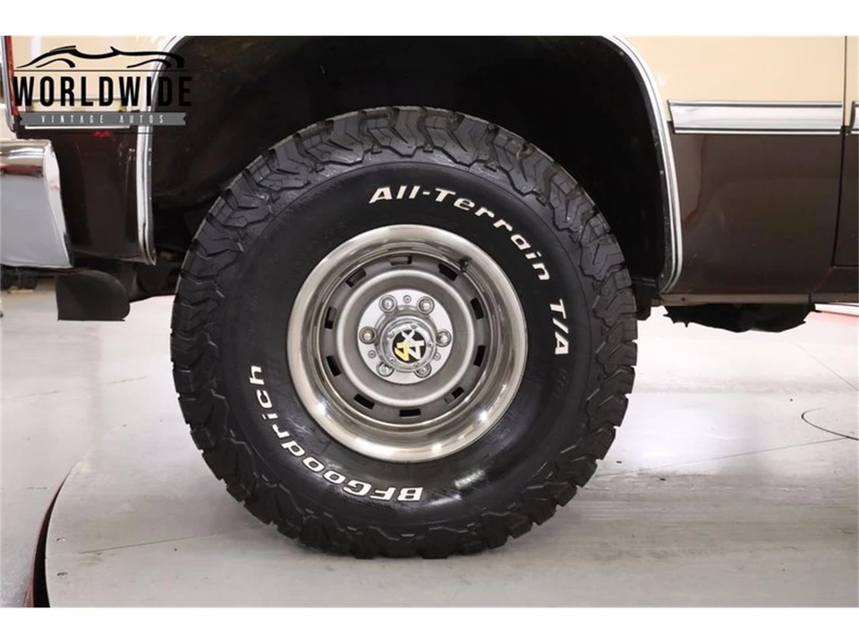 1984 Chevrolet K5 Blazer 2nd Gen - Image 12 of 31