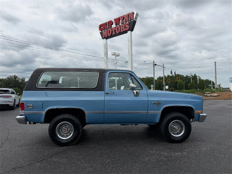 1984 Chevrolet K5 Blazer 2nd Gen - Image 8 of 31
