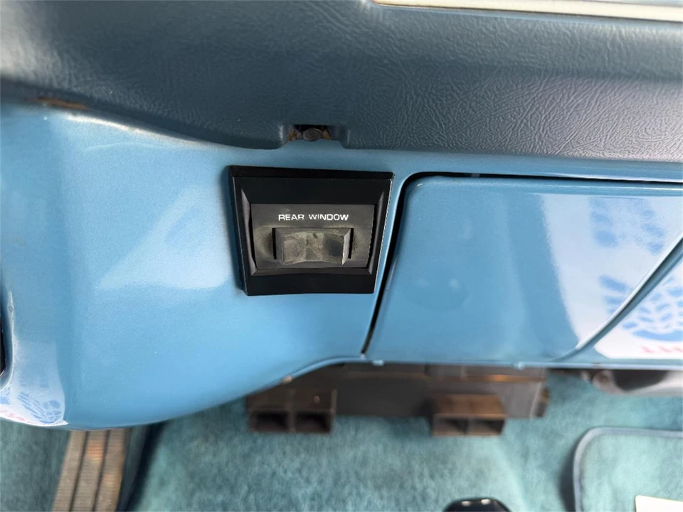 1984 Chevrolet K5 Blazer 2nd Gen - Image 29 of 31