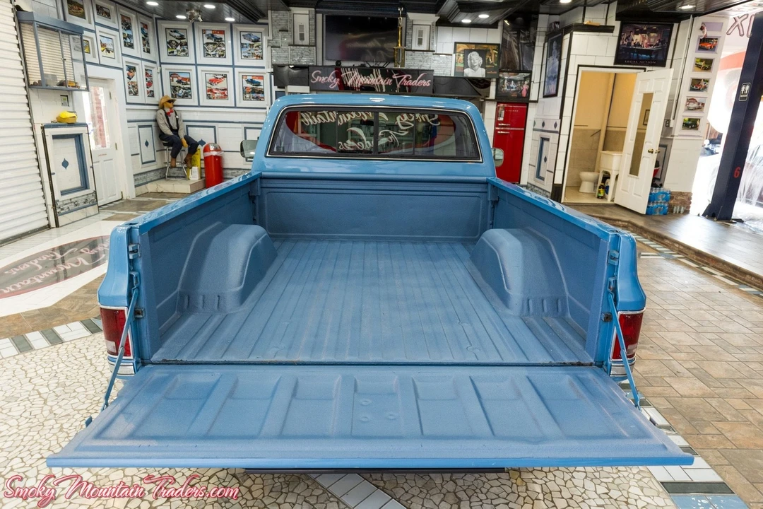 1984 Chevrolet - Image 29 of 31