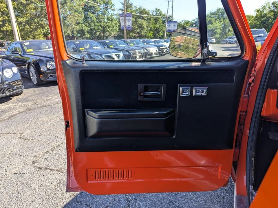 1984 Chevrolet - Image 11 of 31