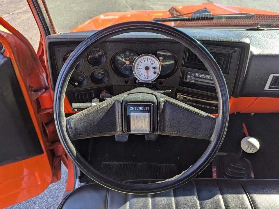 1984 Chevrolet - Image 16 of 31