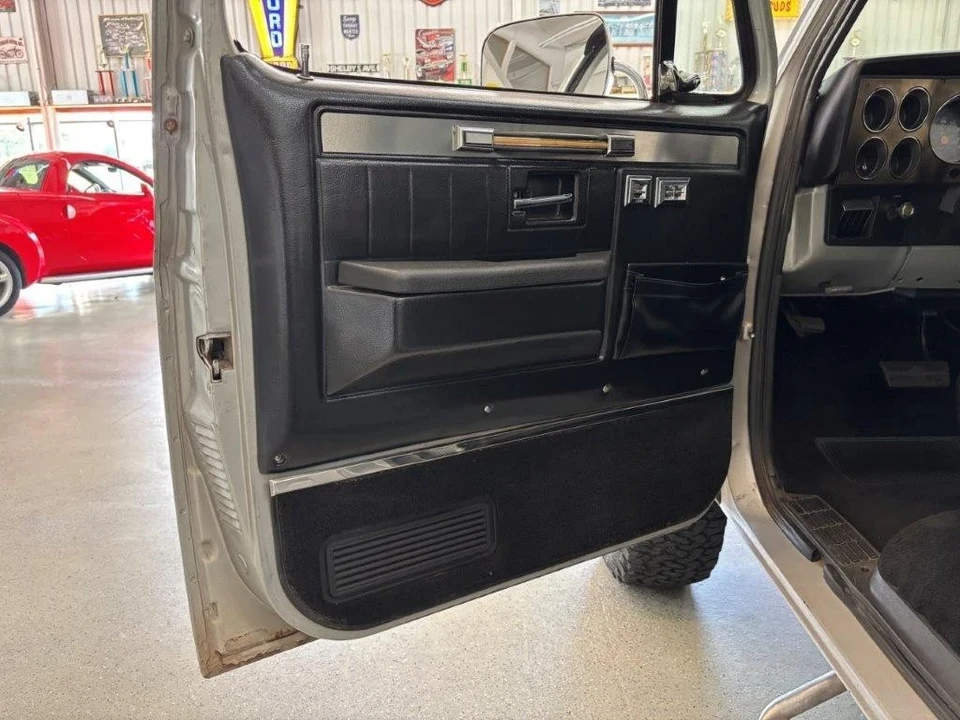 1984 Chevrolet C/K 3rd Gen - Image 14 of 21