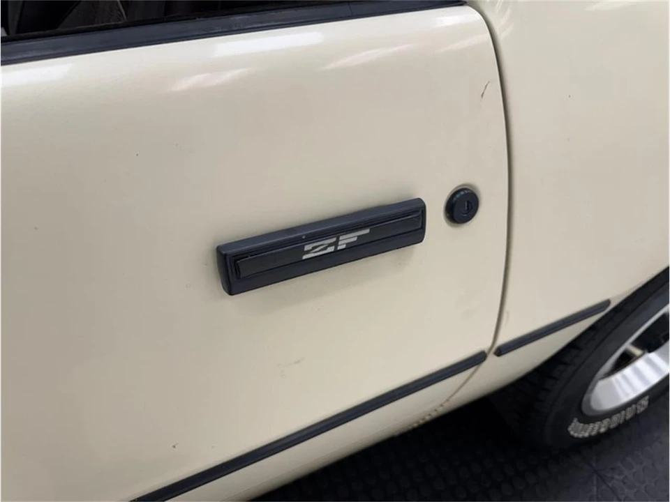 1984 Chevrolet Camaro 3rd Gen - Image 16 of 31