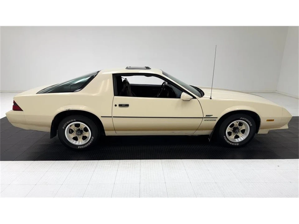 1984 Chevrolet Camaro 3rd Gen - Image 6 of 31