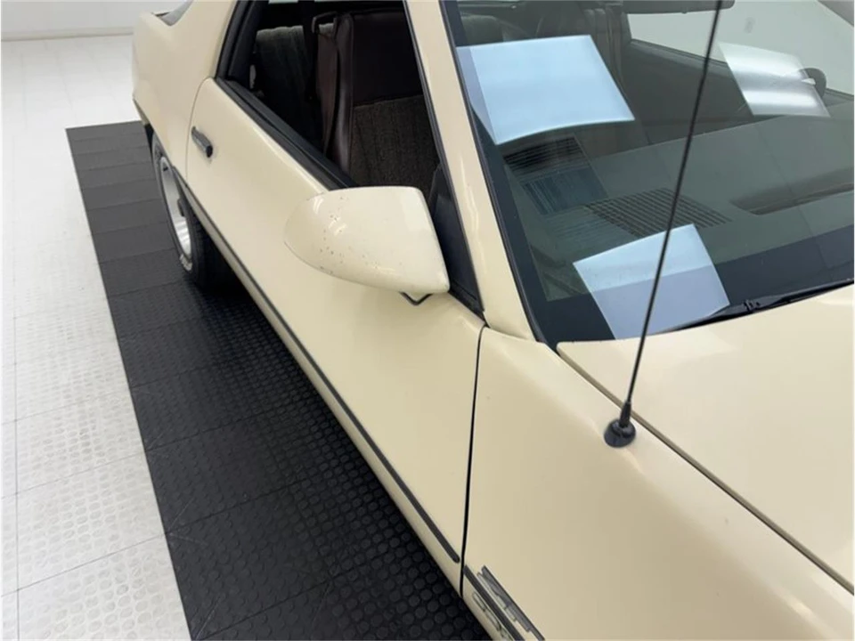 1984 Chevrolet Camaro 3rd Gen - Image 25 of 31