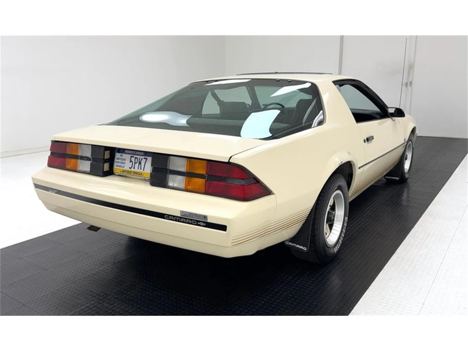1984 Chevrolet Camaro 3rd Gen - Image 5 of 31