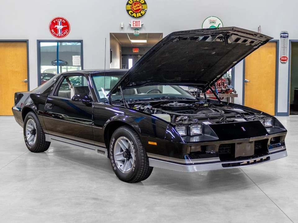 1984 Chevrolet Camaro 3rd Gen - Image 9 of 31