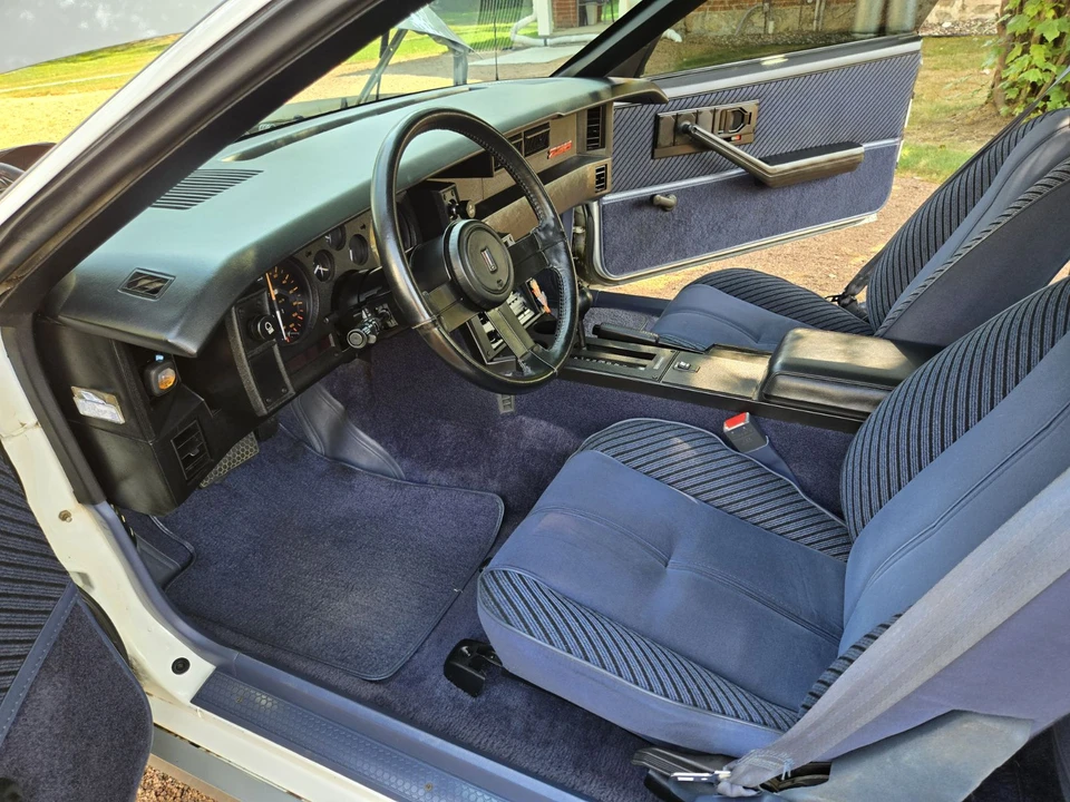1984 Chevrolet Camaro 3rd Gen - Image 28 of 31
