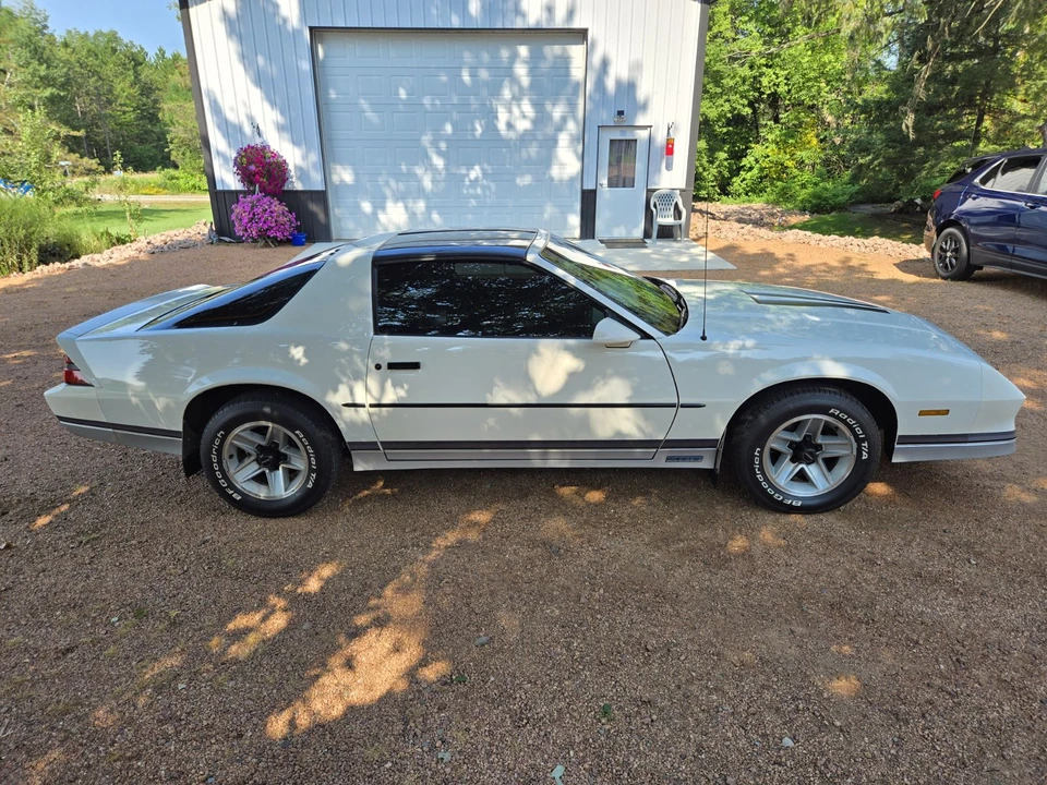 1984 Chevrolet Camaro 3rd Gen - Image 11 of 31