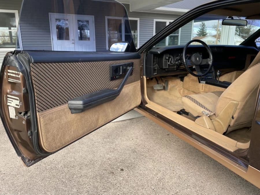 1984 Chevrolet Camaro 3rd Gen - Image 16 of 31