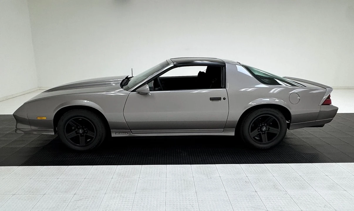 1984 Chevrolet Camaro IROC-Z & Z28 3rd Gen - Image 3 of 31