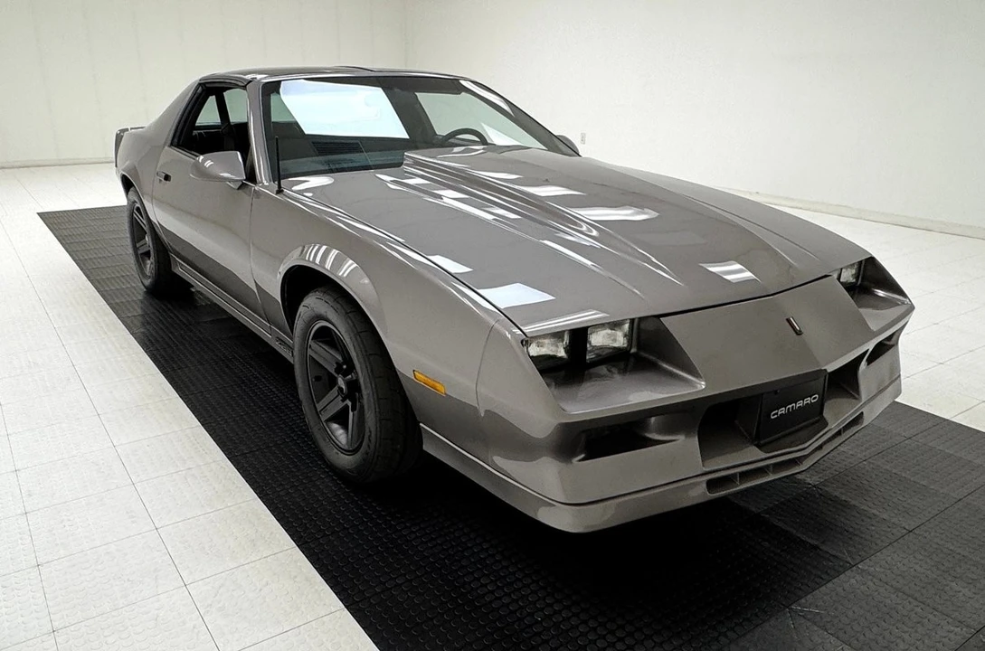 1984 Chevrolet Camaro IROC-Z & Z28 3rd Gen - Image 10 of 31