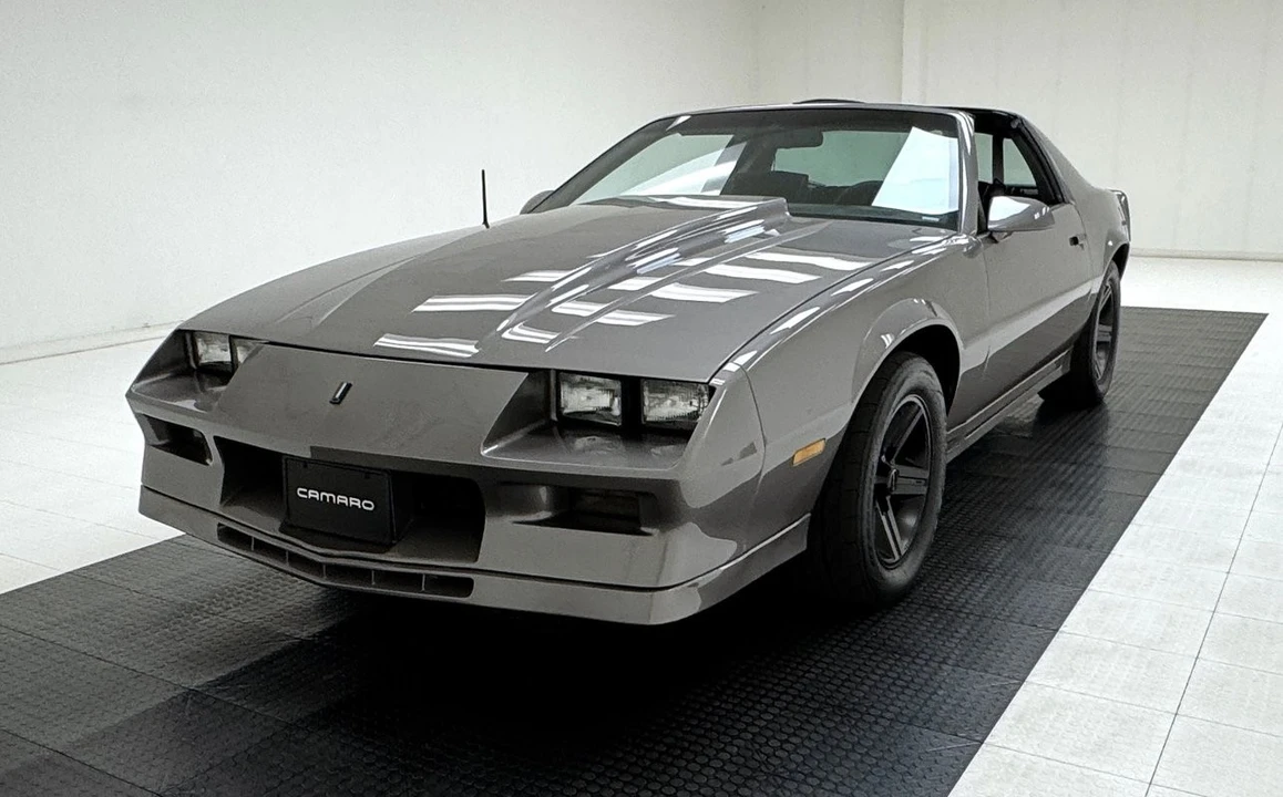 1984 Chevrolet Camaro IROC-Z & Z28 3rd Gen - Image 2 of 31