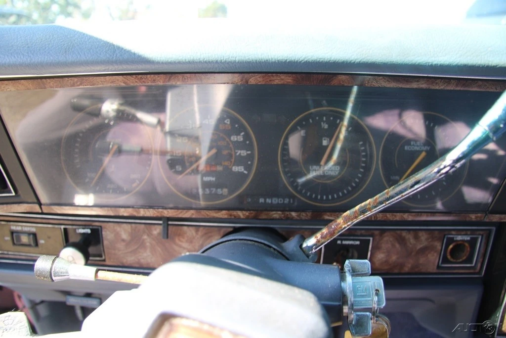 1984 Chevrolet Caprice - Image 13 of 21