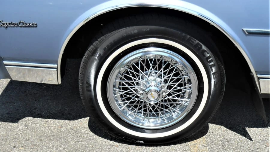 1984 Chevrolet Caprice - Image 10 of 24
