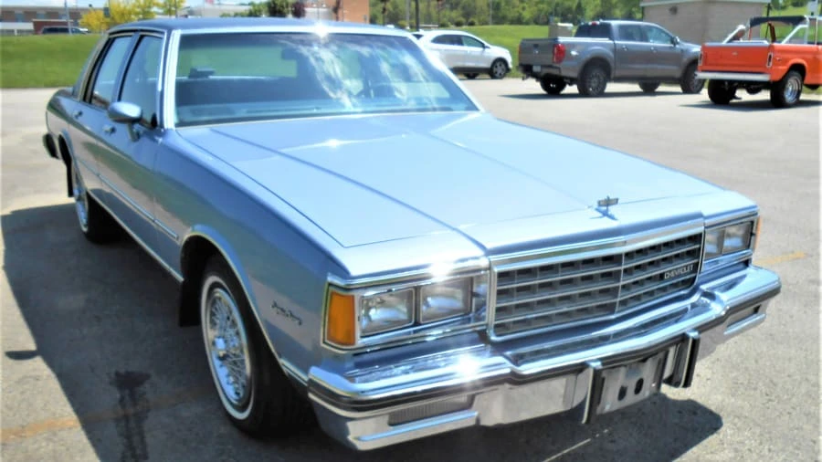 1984 Chevrolet Caprice - Image 16 of 24