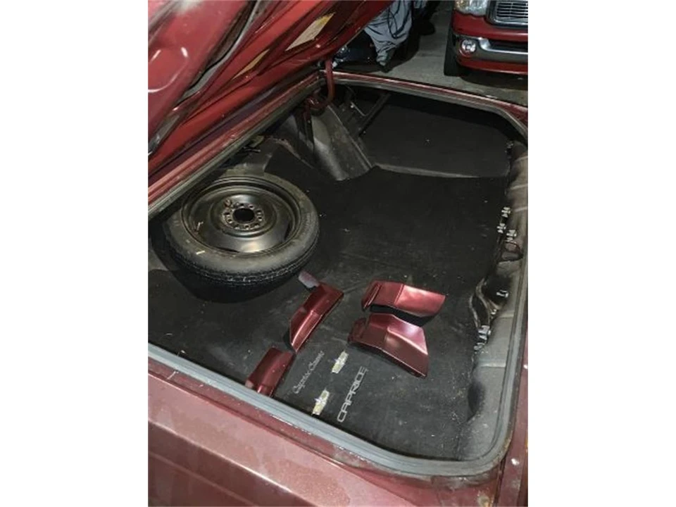 1984 Chevrolet Caprice - Image 11 of 28