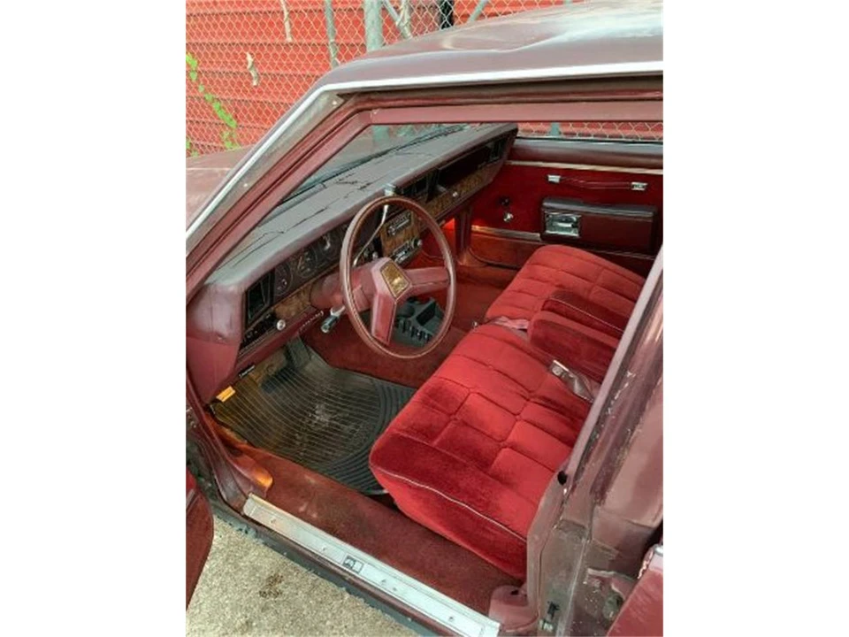 1984 Chevrolet Caprice - Image 25 of 28