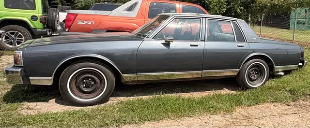 1984 Chevrolet Caprice Classic Sedan 4D