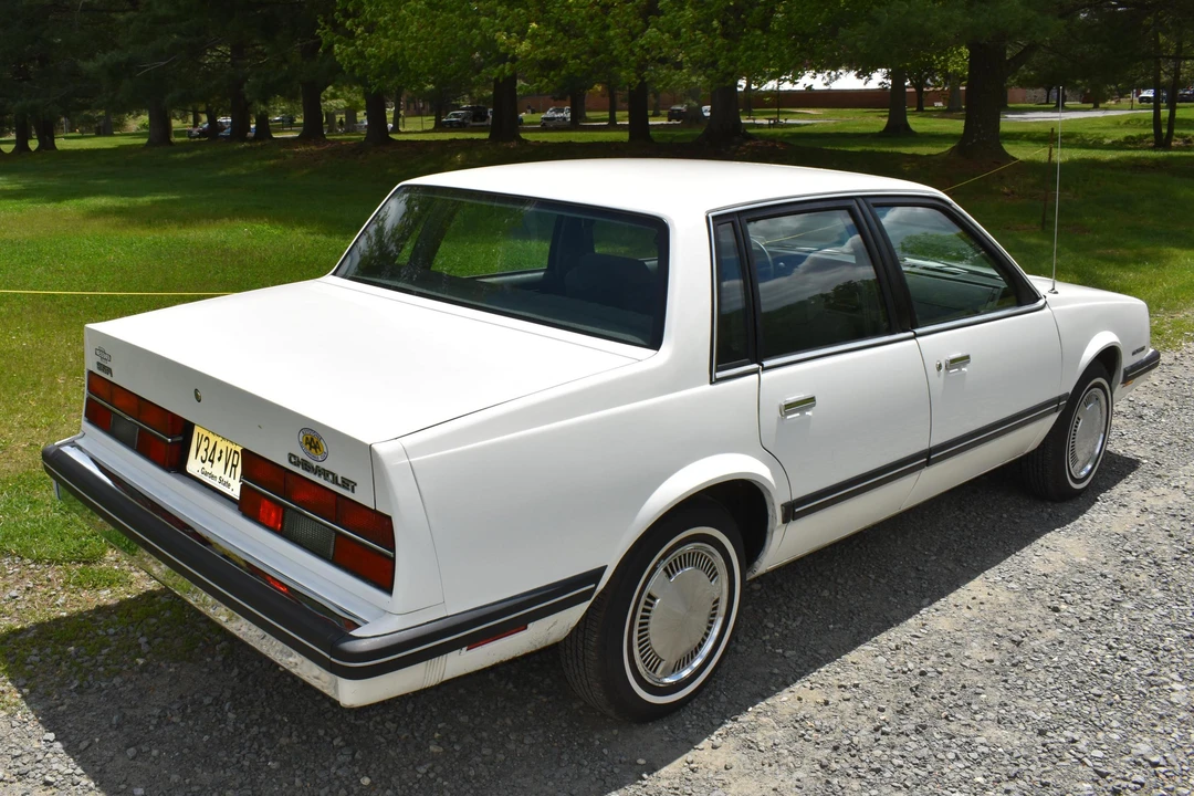 1984 Chevrolet - Image 5 of 31