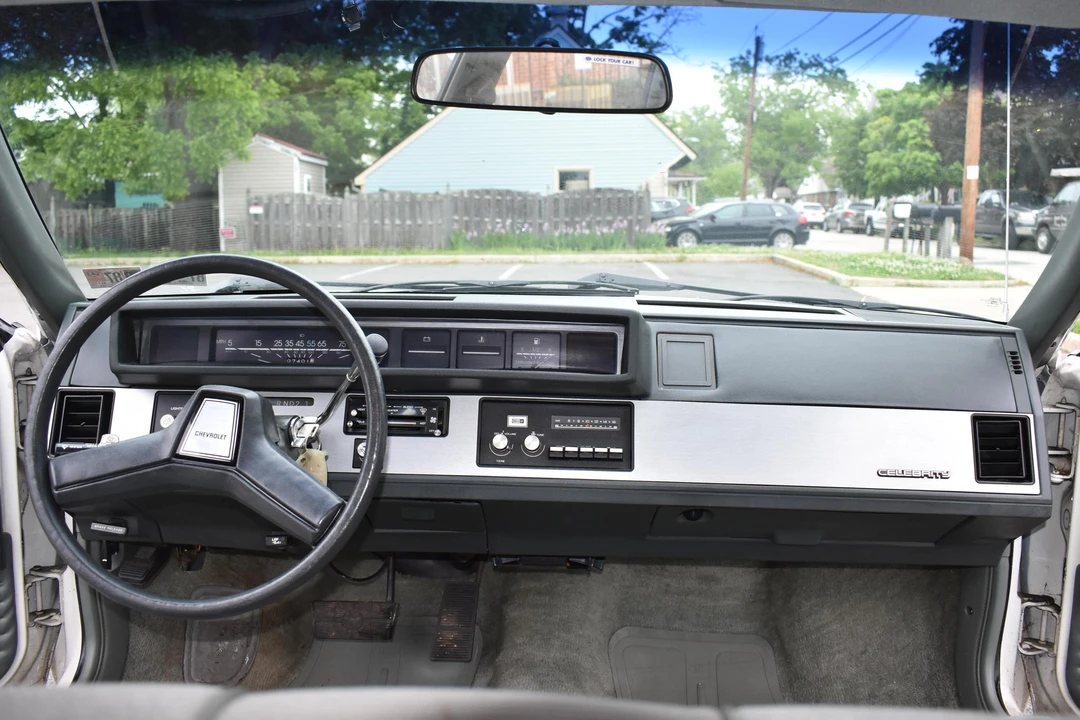 1984 Chevrolet - Image 25 of 31