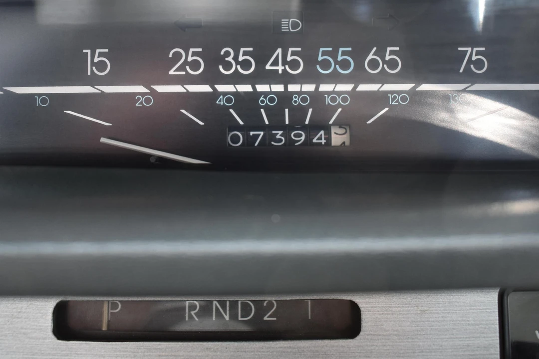 1984 Chevrolet - Image 28 of 31