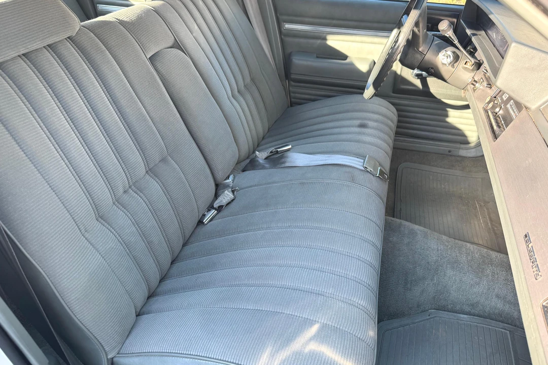 1984 Chevrolet - Image 27 of 31