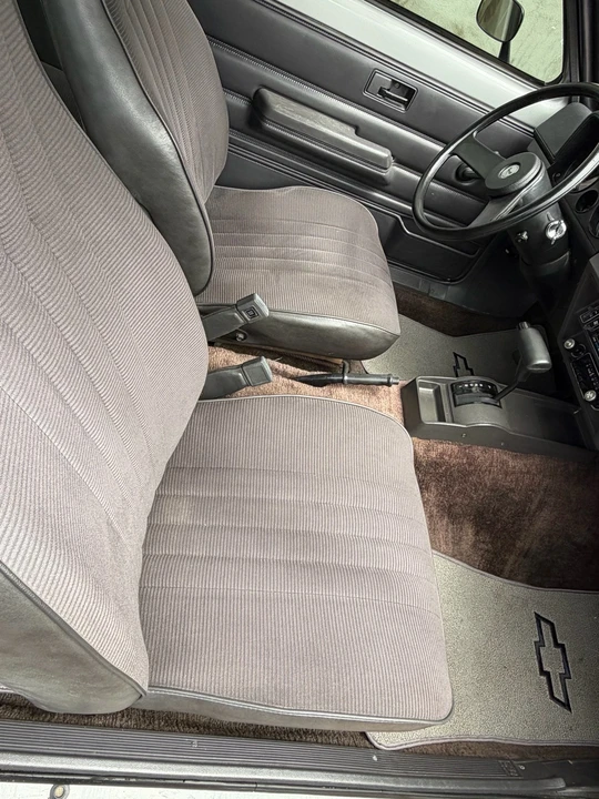 1984 Chevrolet - Image 6 of 9
