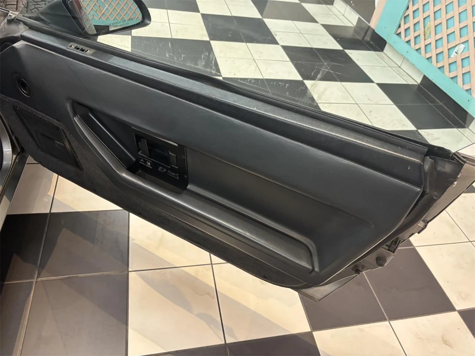 1984 Chevrolet Corvette C4 - Image 19 of 31