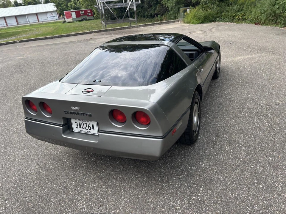 1984 Chevrolet Corvette C4 - Image 12 of 31